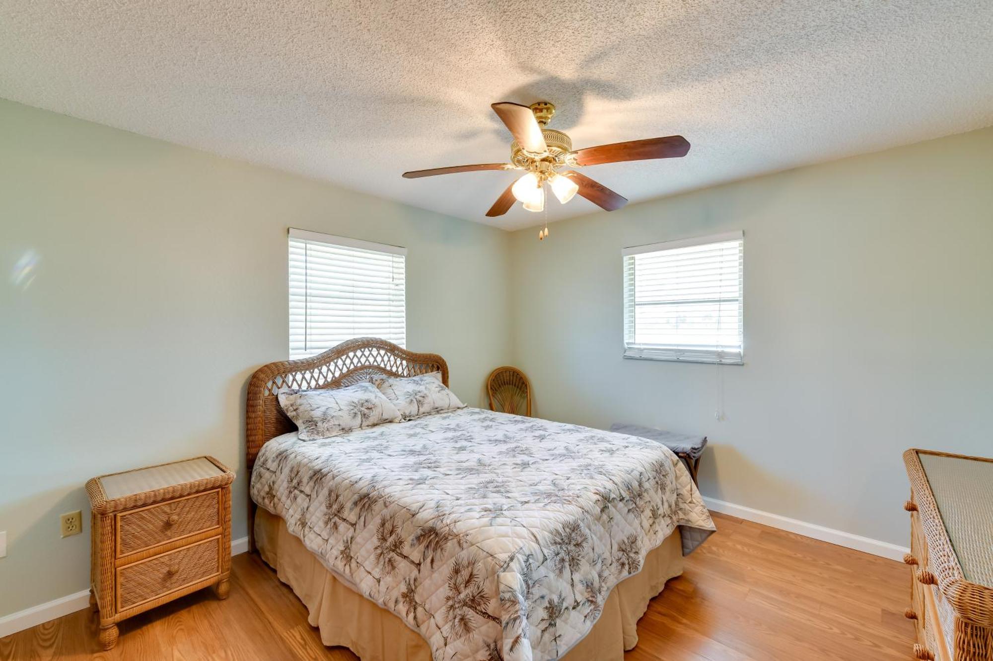Coastal Oasis With Shared Pool, 2 Mi To Beach! Englewood Exteriör bild