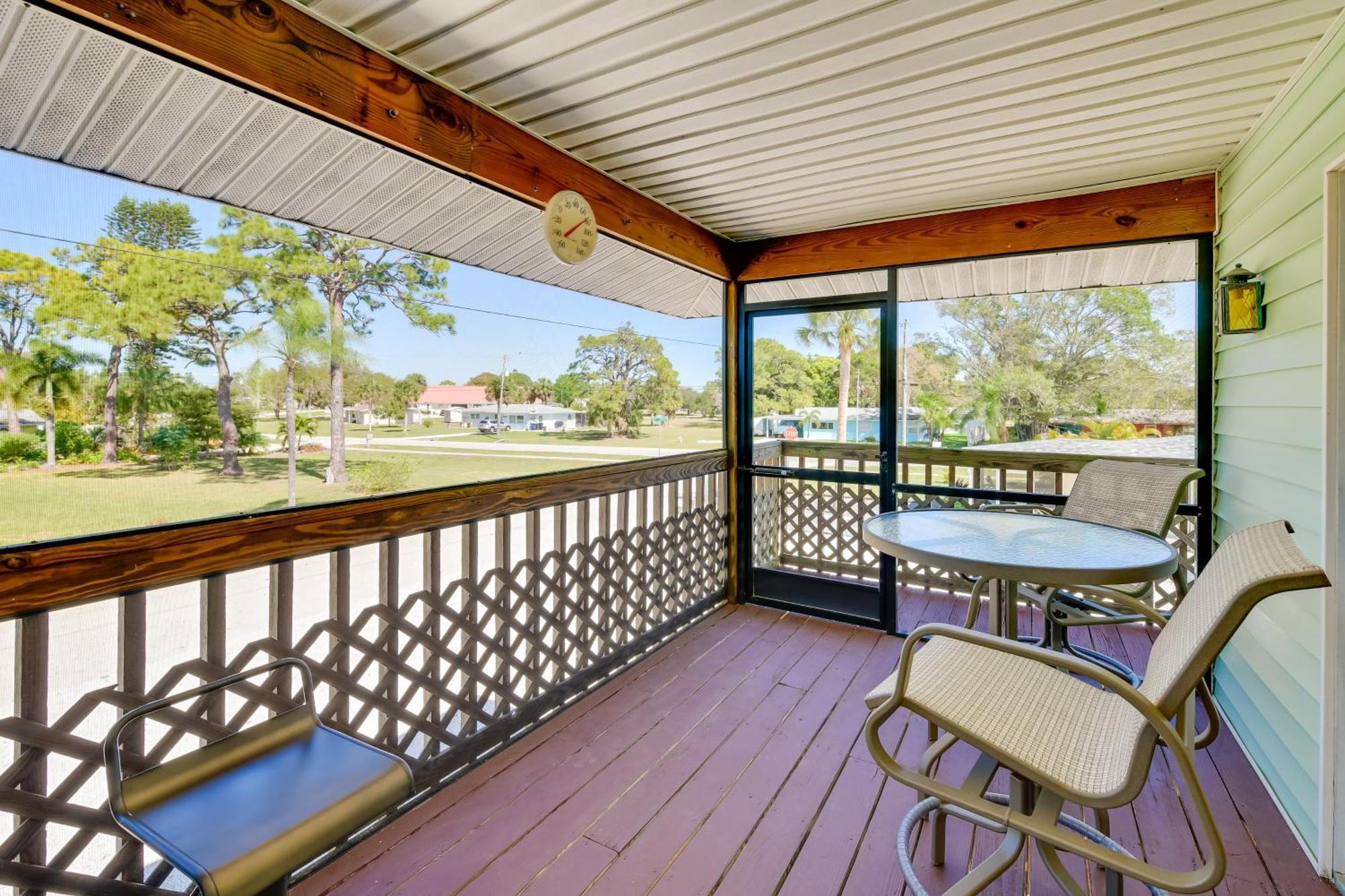 Coastal Oasis With Shared Pool, 2 Mi To Beach! Englewood Exteriör bild